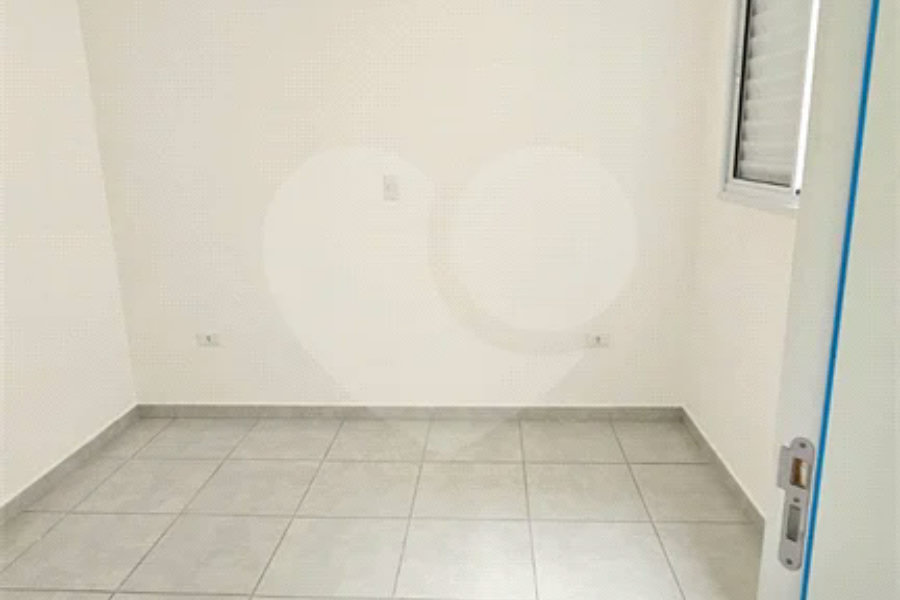 Vende-se apartamento novo na Mooca