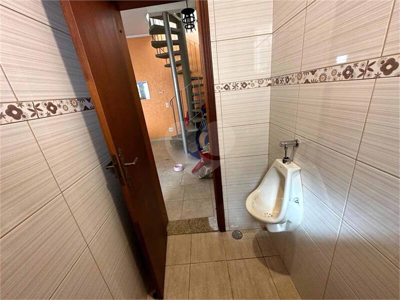Sobrado com 5 dorm. sendo 2 suites
