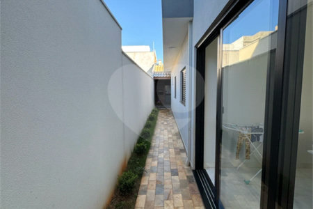 Casa à Venda no Bairro Santa Júlia – Ampla, Moderna e Bem Localizada
