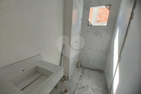 Apartamento 2 dormitórios (1 suíte) com vaga garagem, excelente localização, programa MCMV