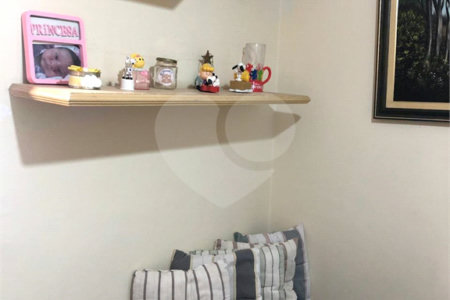 Apartamento com 3 dormitórios, Bairro Saúde,, Muito proximo do metro São Judas e da Igreja!