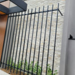 CASA A VENDA NO CONDOMINIO RESERVA RUDÁ COM PISCINA, 3 SUÍTES, 2 VAGAS, SÃO JOSÉ DOS CAMPOS/SP.