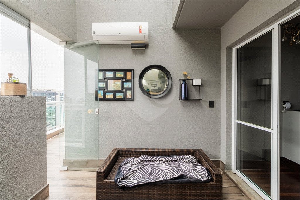Apartamento para alugar com 1 suíte no Centro, São Paulo, SP
