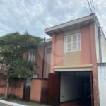 Sobrado á venda em Moema de 280m² com 3 vagas 3 dormitórios e 5 banheiros