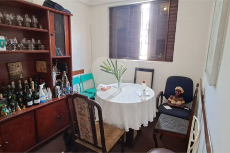 Sobrado à venda | 740 m² | 5 dormitórios (1 suíte) no Bom Retiro!