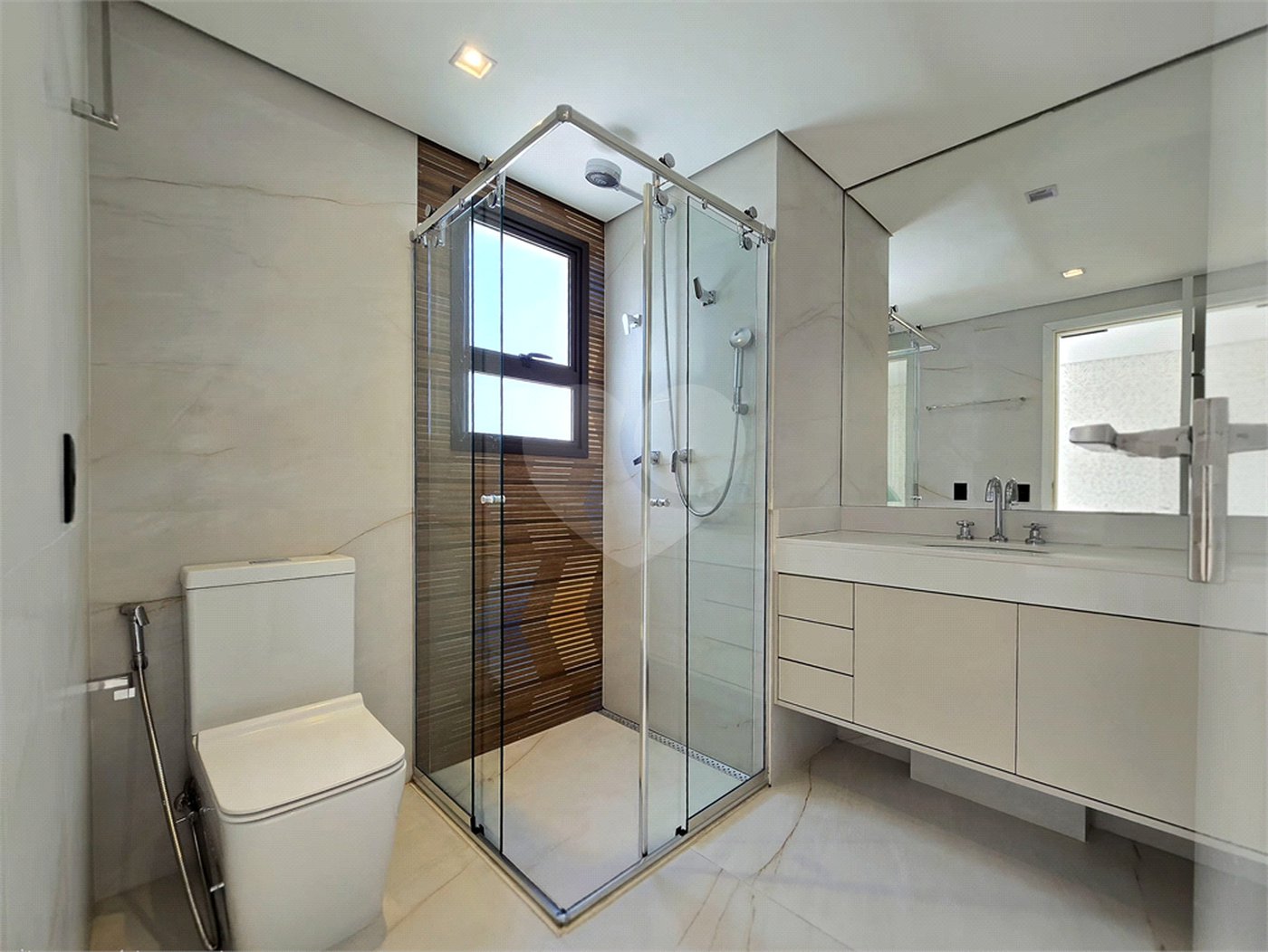 Apartamento 312 m² 4 Suítes 4 vagas 1 Por Andar em Higienópolis