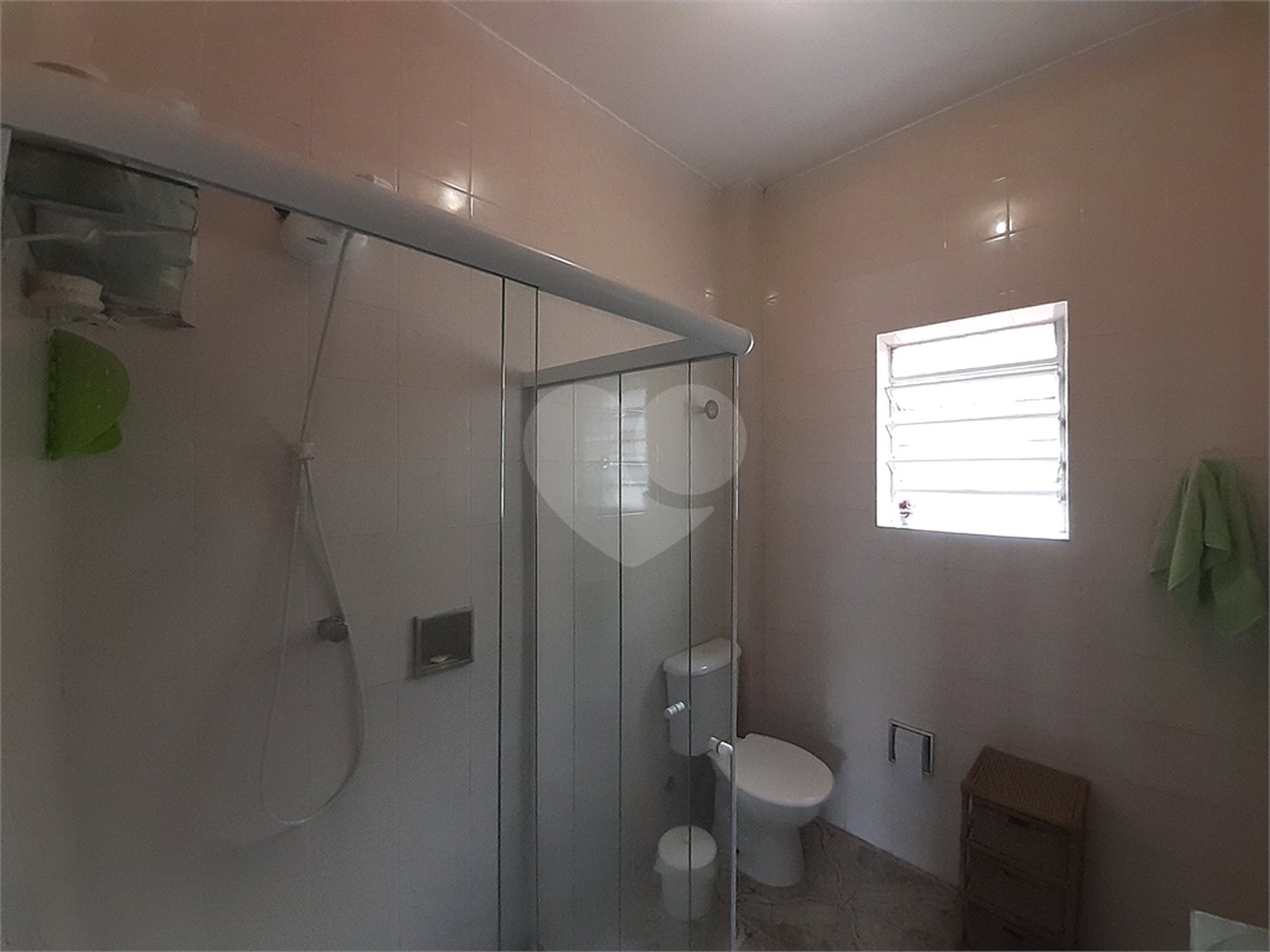 Vende-se: Sobrado de Vila, 2 quartos, Edícula com 1 Suíte, 1 Vaga, Santana!