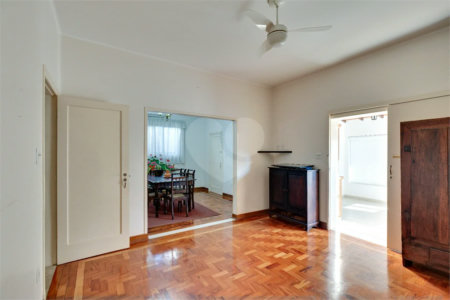 Casa de Vila à venda com 3 quartos em Jardim Hípico, São Paulo, SP