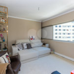 Apartamento para venda em Moema com 185m², 3 dormitórios sendo 1 suíte e 1 vaga