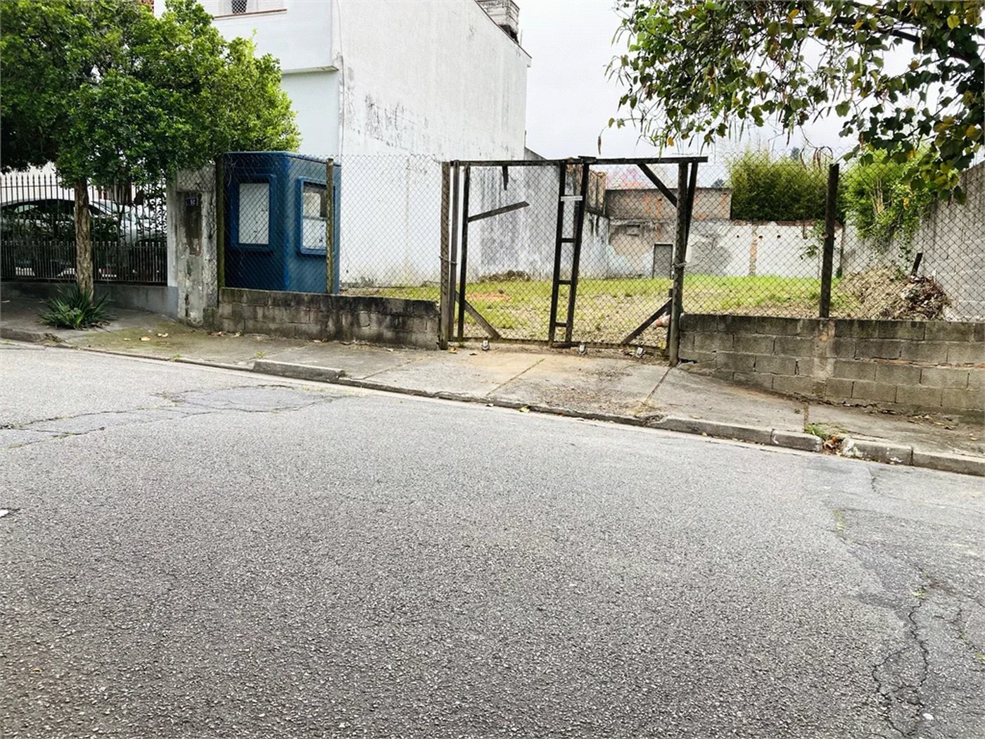 Terreno à venda em Jardim Esmeralda, São Paulo, SP
