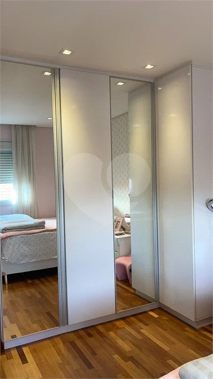 Apartamento na Mooca com 204 m² com vista maravilhosa, sendo 3 suítes e 4vagas.