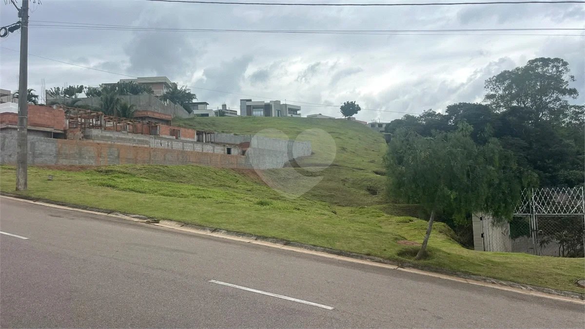 Terreno à venda no Residencial Campo de Toscana Vinhedo/SP