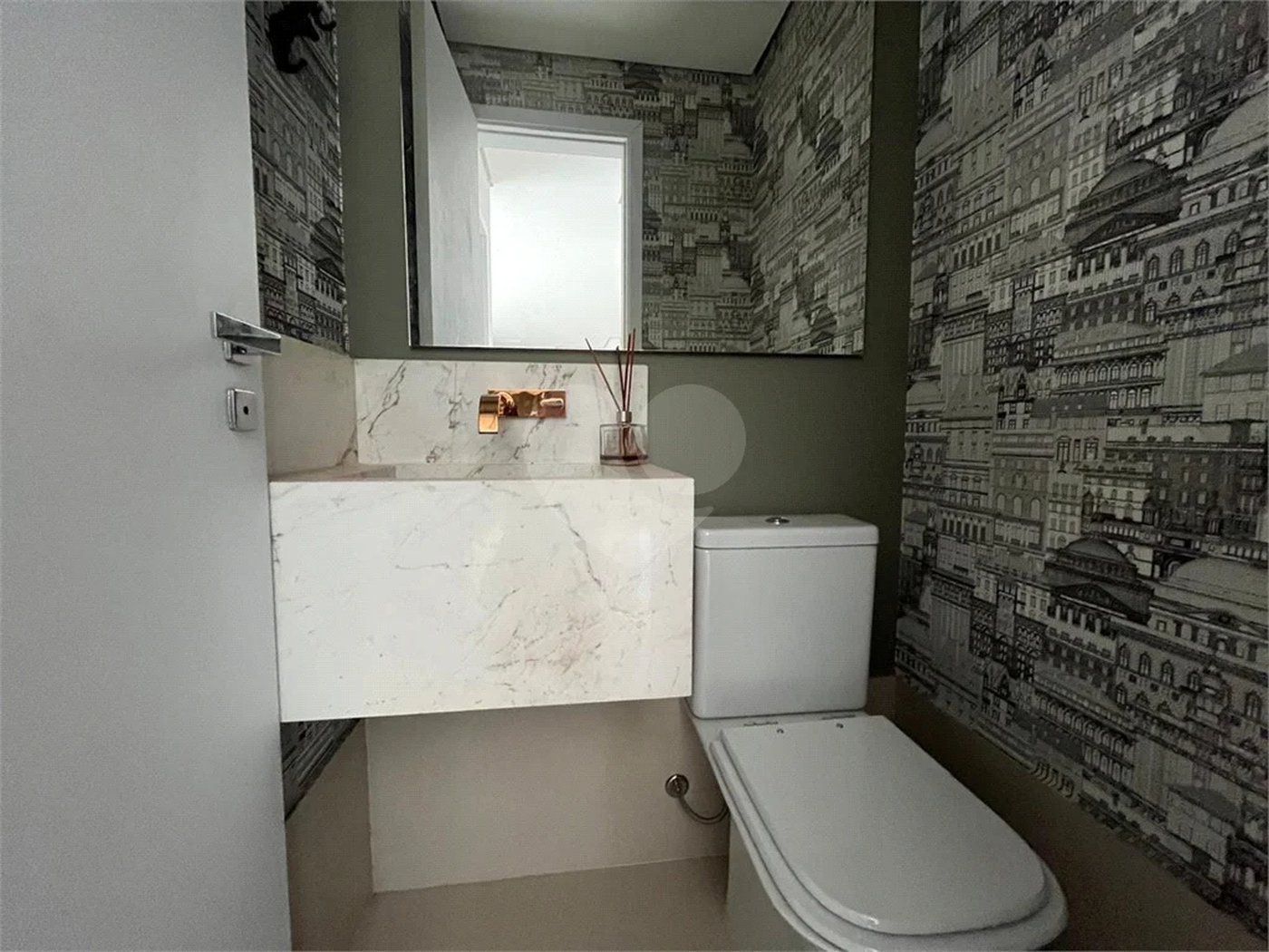 Belo Apartamento com 2 suítes no São Judas em Piracicaba