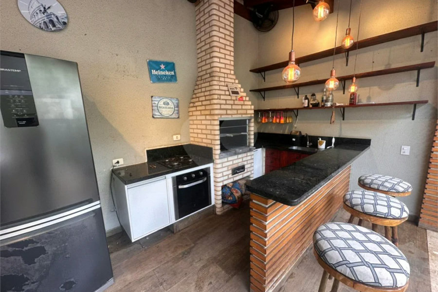 Casa de Condomínio com 3 Quartos e 2 banheiros à Venda, 311 m² por R$ 750.000