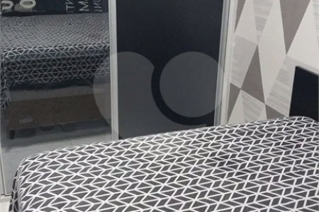 Apartamento de 2 quartos (1 suíte) à venda em Itaquera