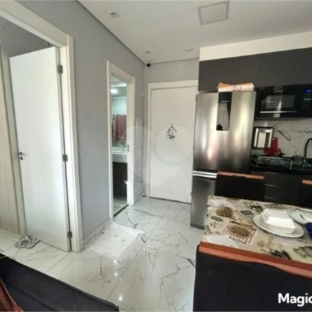Apartamento com 46m² , 2 dormitórios , à venda na Moóca.