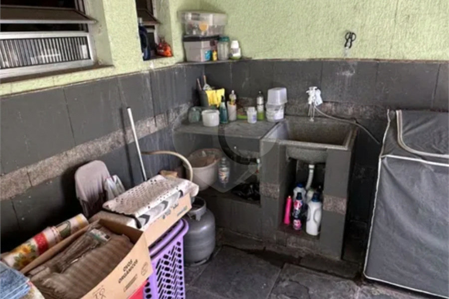 Sobrado à venda com 4 quartos, sendo 2 suítes,  em Jardim Líbano, São Paulo, SP
