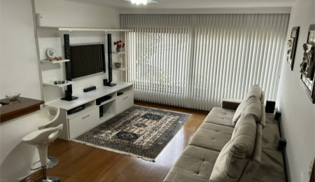 Sobrado à venda com 197m², 3 quartos, sendo 1 suíte, piscina próximo ao metrô Vila Sônia