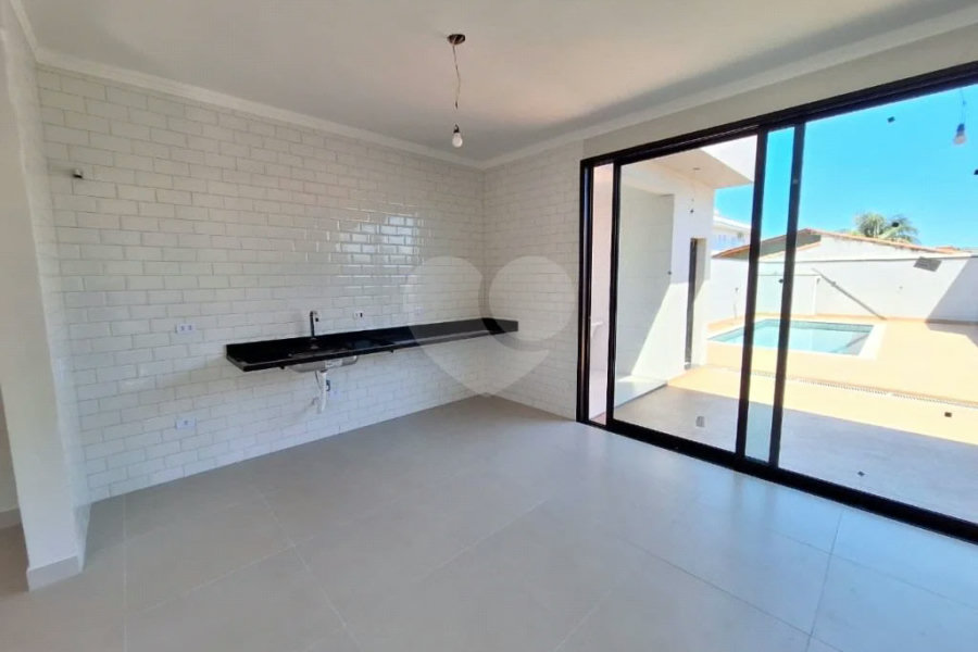 Casa à venda com 3 quartos, sendo 1 suíte,  em Morada da Praia, Bertioga, SP
