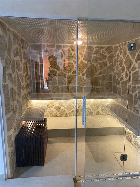 Sobrado à venda com 4 suítes em Vila Inah, São Paulo, SP