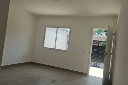 Casa à venda com 2 suítes em Jardim Pinheiros, São Paulo, SP
