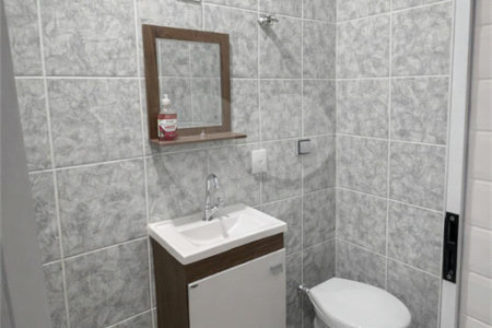 Casa à venda com 4 quartos, sendo 1 suíte, em City Bussocaba, Osasco, SP