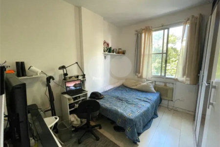 Apartamento à venda com 4 quartos, sendo 1 suíte, em Lagoa, Rio de Janeiro, RJ
