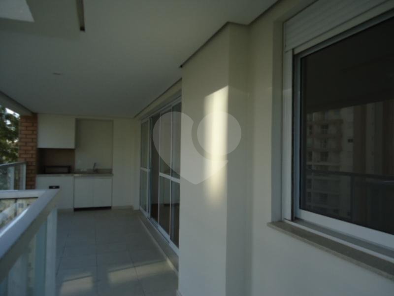 Apartamento à venda com 3 quartos, sendo 1 suíte, em Vila Suzana, São Paulo, SP