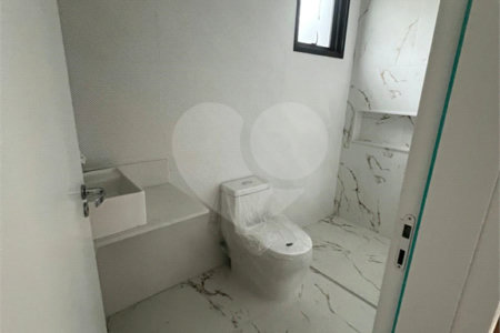 Terreno à venda com 4 suítes no condomínio Granja Anita, Mogi das Cruzes - SP