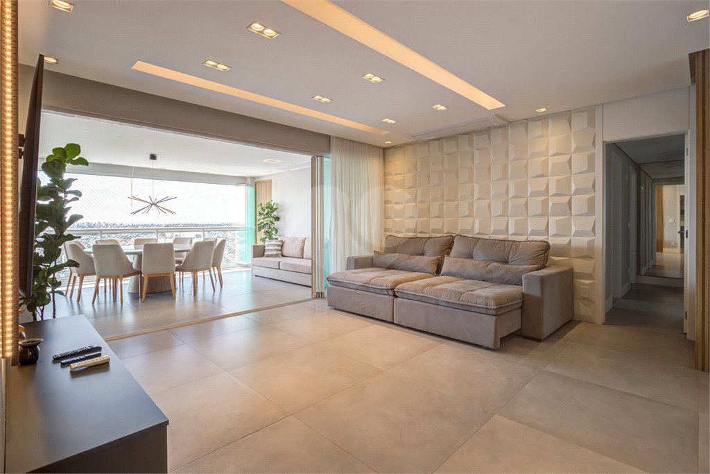 Apartamento à venda com 3 suítes em Vila Mascote, São Paulo, SP