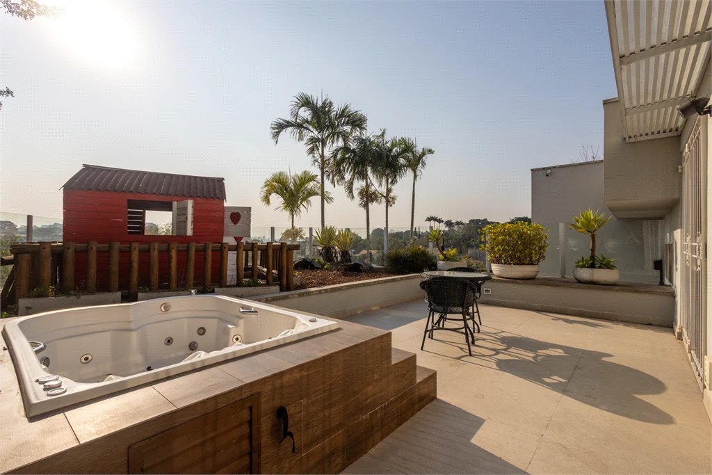 Casa à venda com 4 suítes em Jardim Guedala, São Paulo, SP