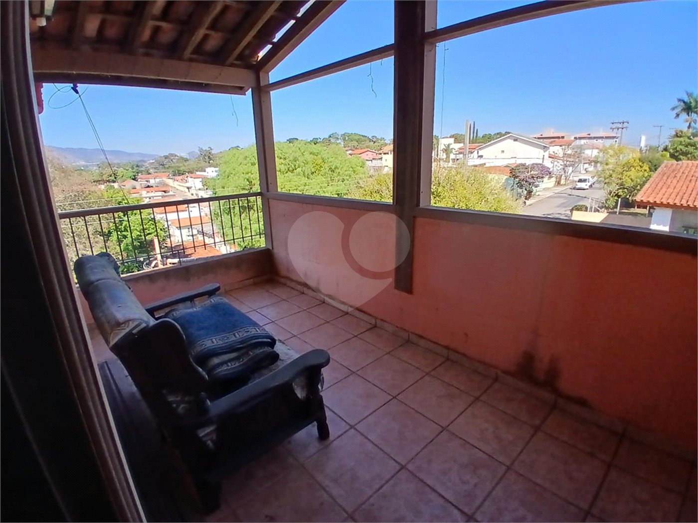 Casa à venda com 3 quartos, sendo 2 suítes, em Jardim Brogotá, Atibaia, SP