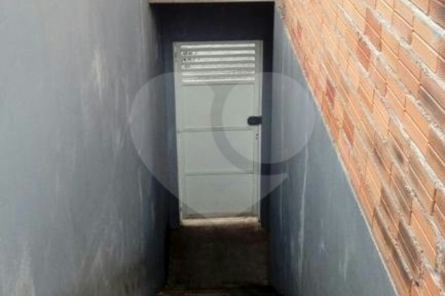 Casa Térrea à venda com 3 quartos, sendo 1 suíte, em Santa Terezinha, São Paulo, SP