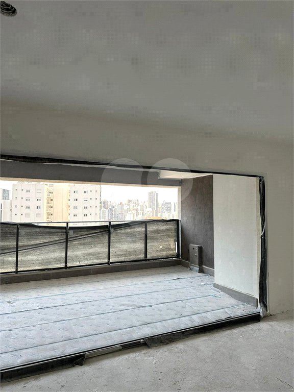 Apartamento à venda com 3 suítes em Água Branca, São Paulo, SP