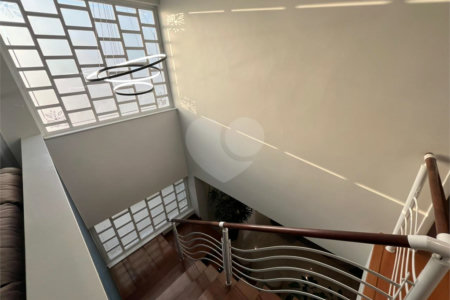 Casa à venda com 4 quartos, sendo 1 suíte, em Vila Maria Alta, São Paulo, SP