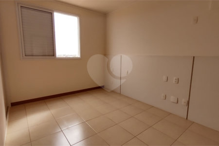 Apartamento à venda com 3 quartos, sendo 1 suíte, no Centro, Araraquara, SP