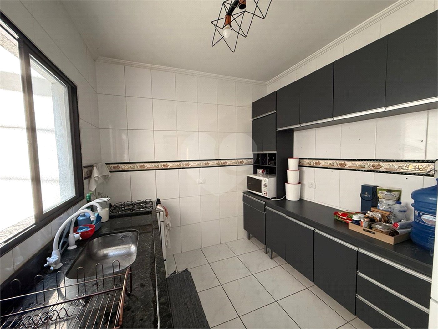 Casa à venda com 3 quartos, sendo 1 suíte, no condomínio Felipe, São Paulo - SP