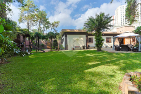 Casa Térrea à venda com 1 quarto em Jardim Marajoara, São Paulo, SP