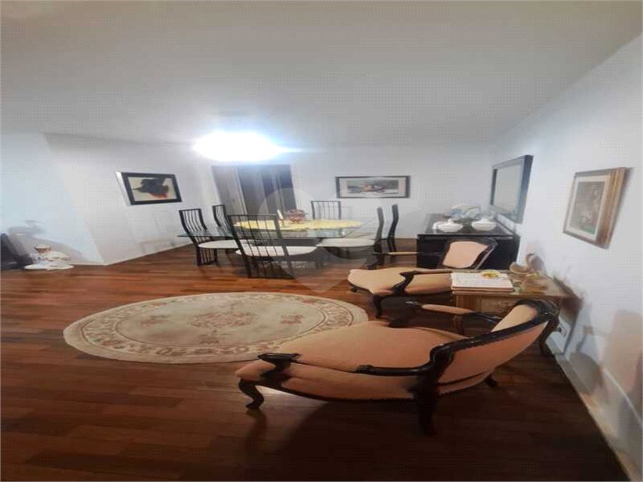 Apartamento à venda com 3 quartos, sendo 1 suíte, em Pinheiros, São Paulo, SP