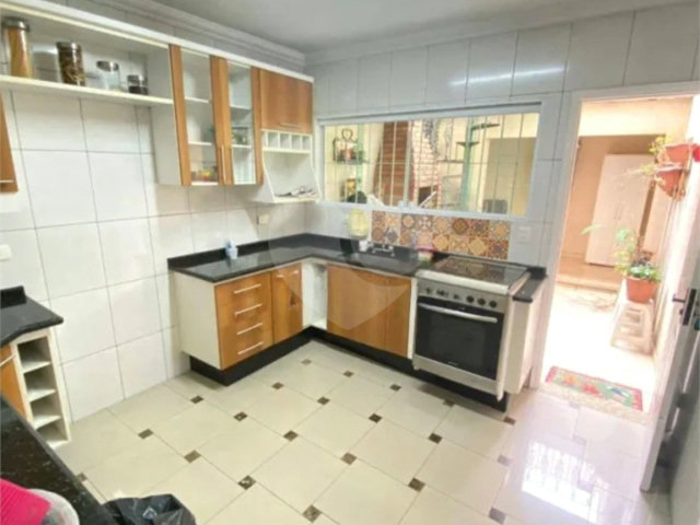 Sobrado à venda com 2 quartos, sendo 1 suíte,  em Jardim Regina, São Paulo, SP