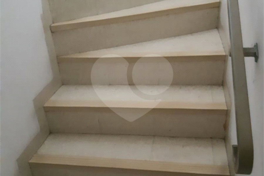 Sobrado à venda com 3 quartos, sendo 1 suíte, em Jardim Cachoeira, São Paulo, SP
