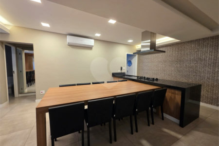 Apartamento à venda com 2 quartos, sendo 1 suíte, em Vila Olímpia, São Paulo, SP