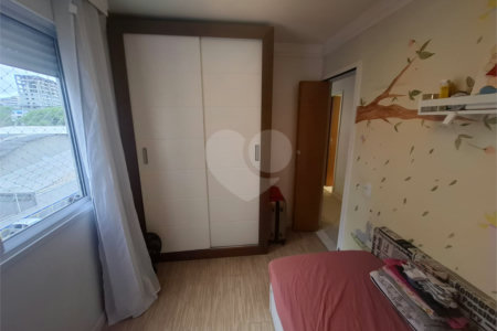 Apartamento à venda com 3 quartos, sendo 1 suíte,  em Jaguaré, São Paulo, SP