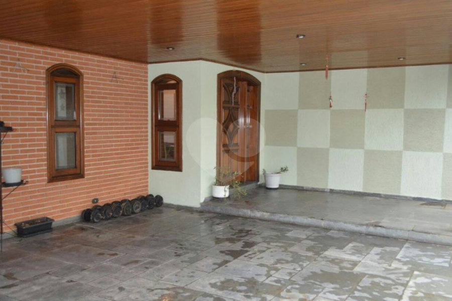 Sobrado à venda com 4 quartos, sendo 3 suítes, em Parque Edu Chaves, São Paulo, SP