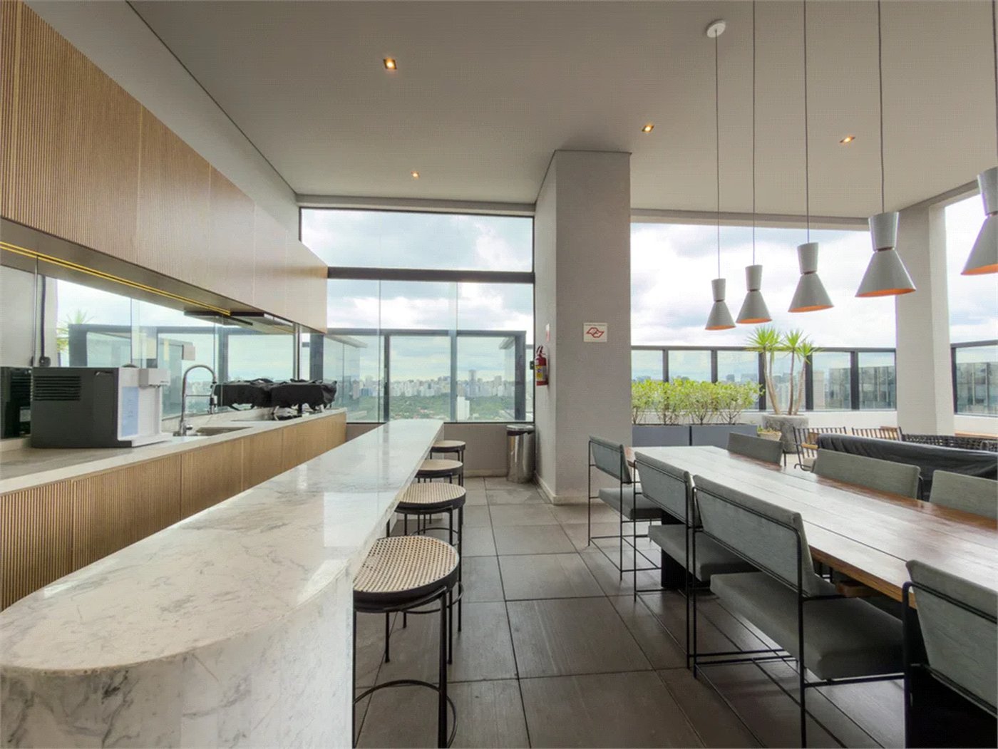 Apartamento à venda com 3 suítes em Pinheiros, São Paulo, SP
