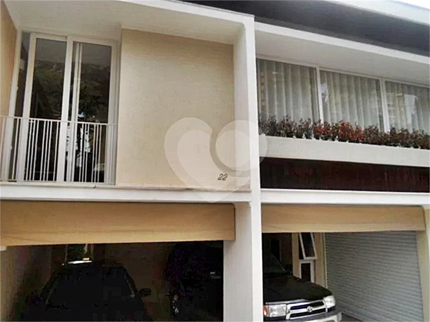 Casa à venda com 4 suítes no condomínio Chácara das Rosas, São Paulo - SP