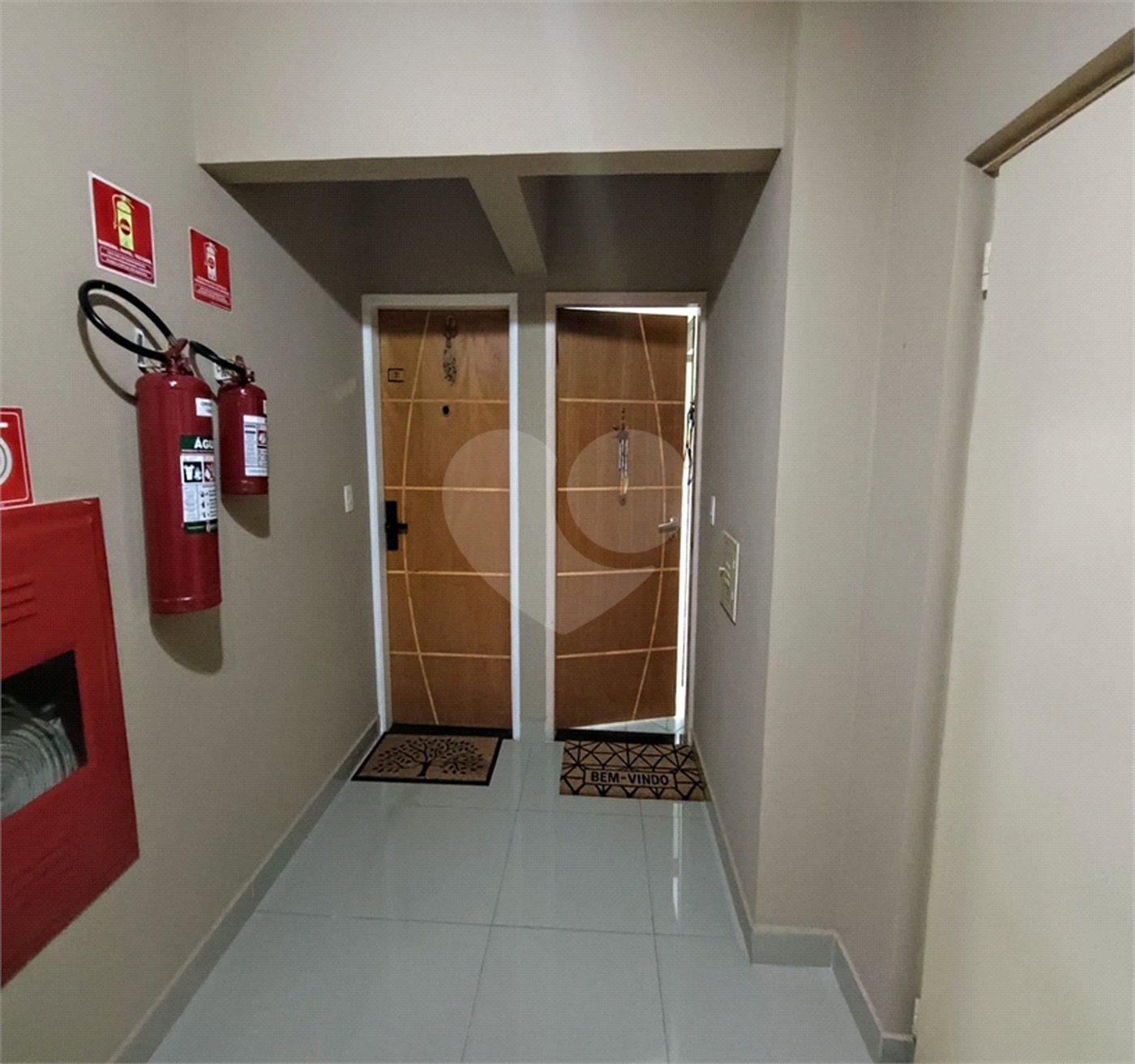 Apartamento à venda com 2 quartos em Chora Menino, São Paulo, SP