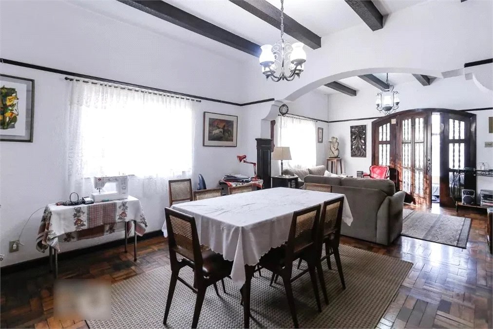 Casa à venda com 4 quartos, sendo 1 suíte, em Lapa, São Paulo, SP