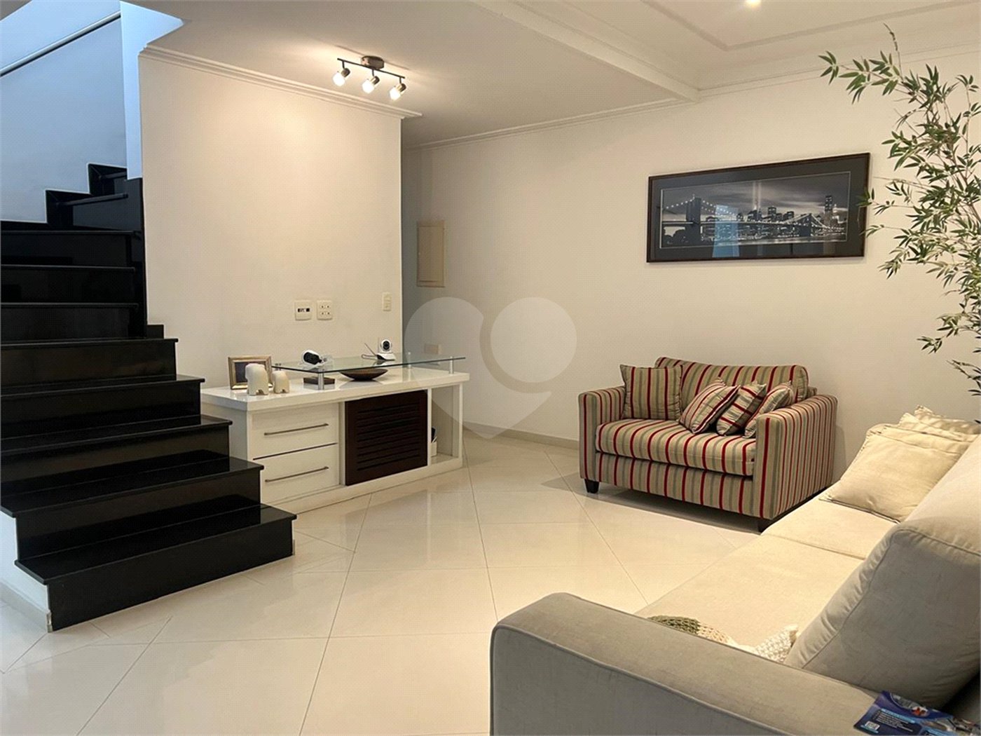 Casa à venda com 3 suítes em Santana, São Paulo, SP