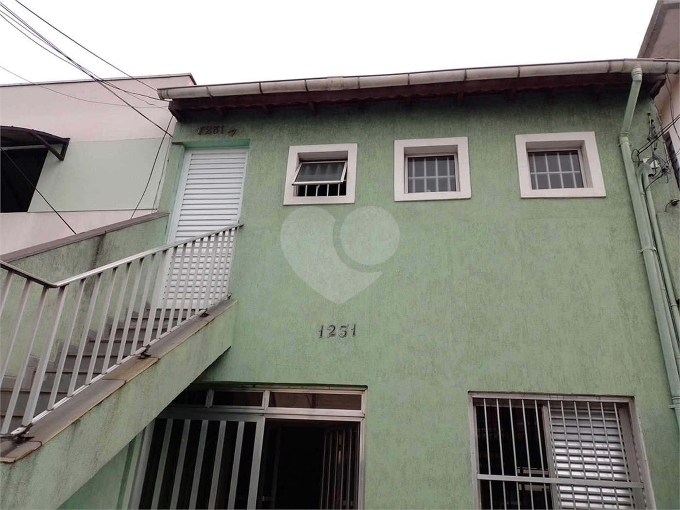 Sobrado à venda com 8 quartos, sendo 3 suítes, em Tucuruvi, São Paulo, SP